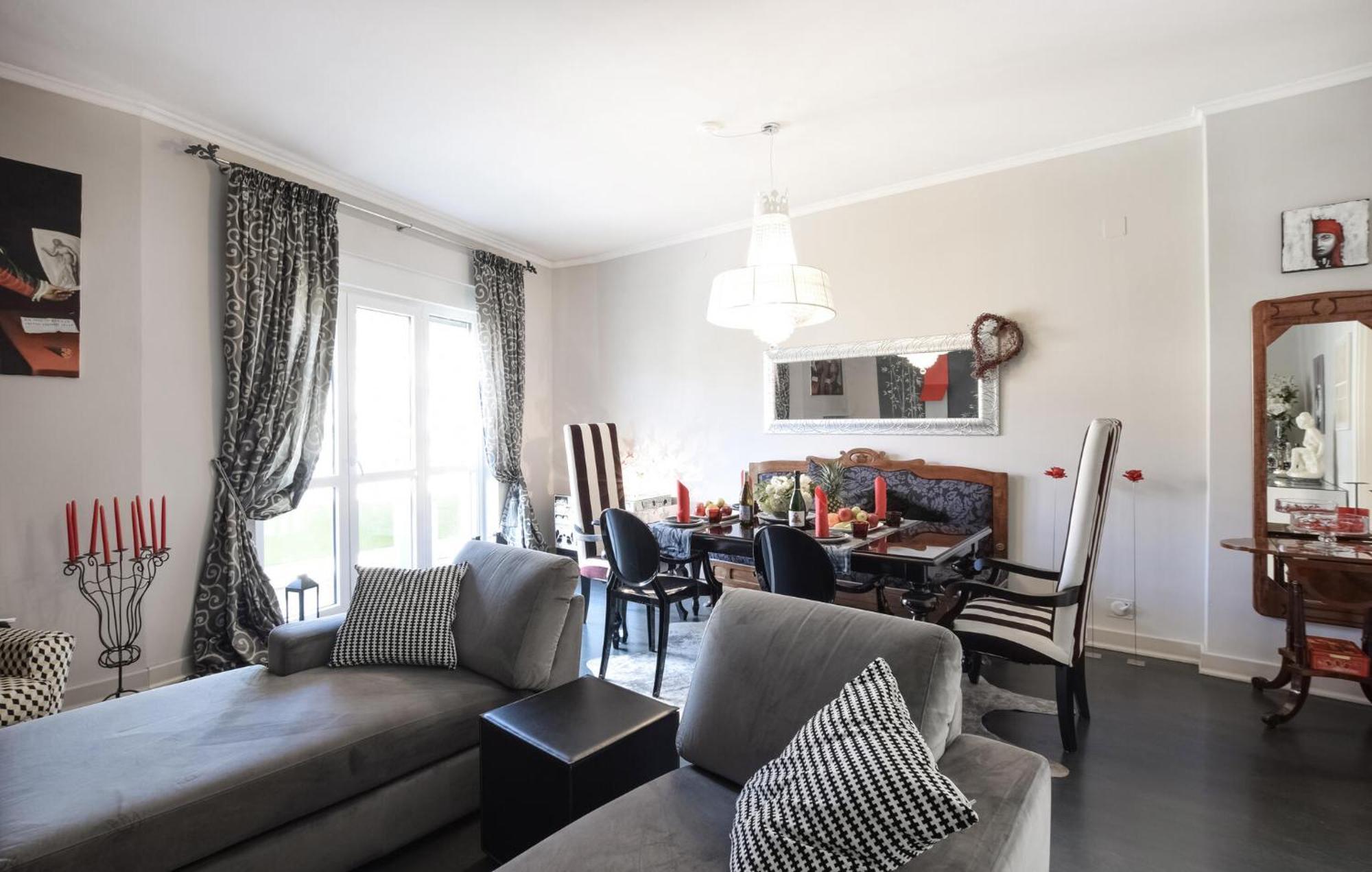 2 Bedroom Cozy Apartment In Gorizia Esterno foto